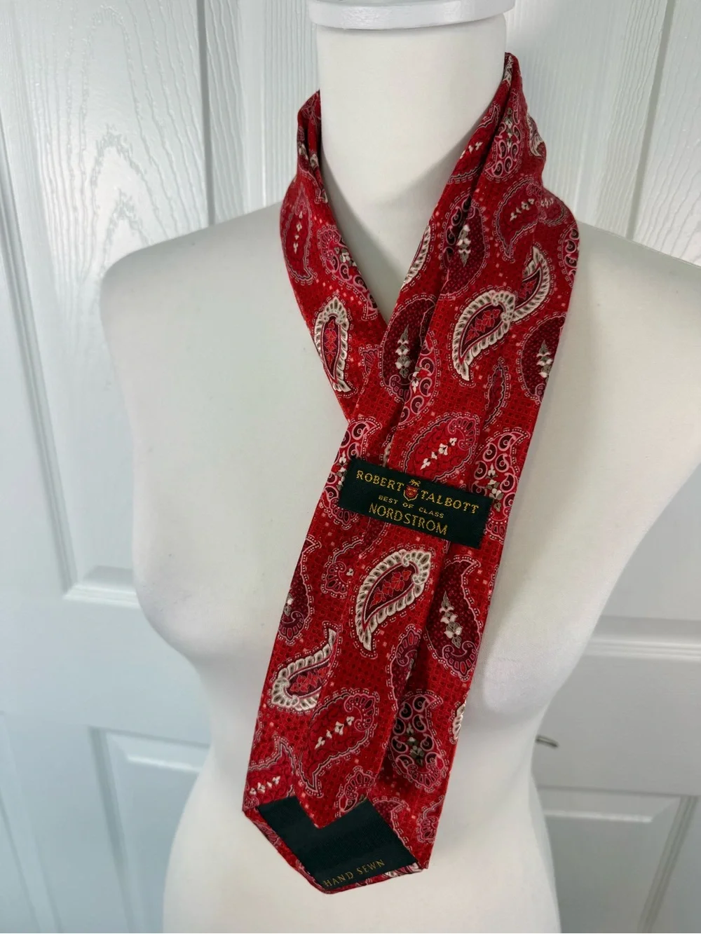 Robert Talbott Nordstrom Red Paisley Silk Tie Hand Sewn Italy Designer Mens